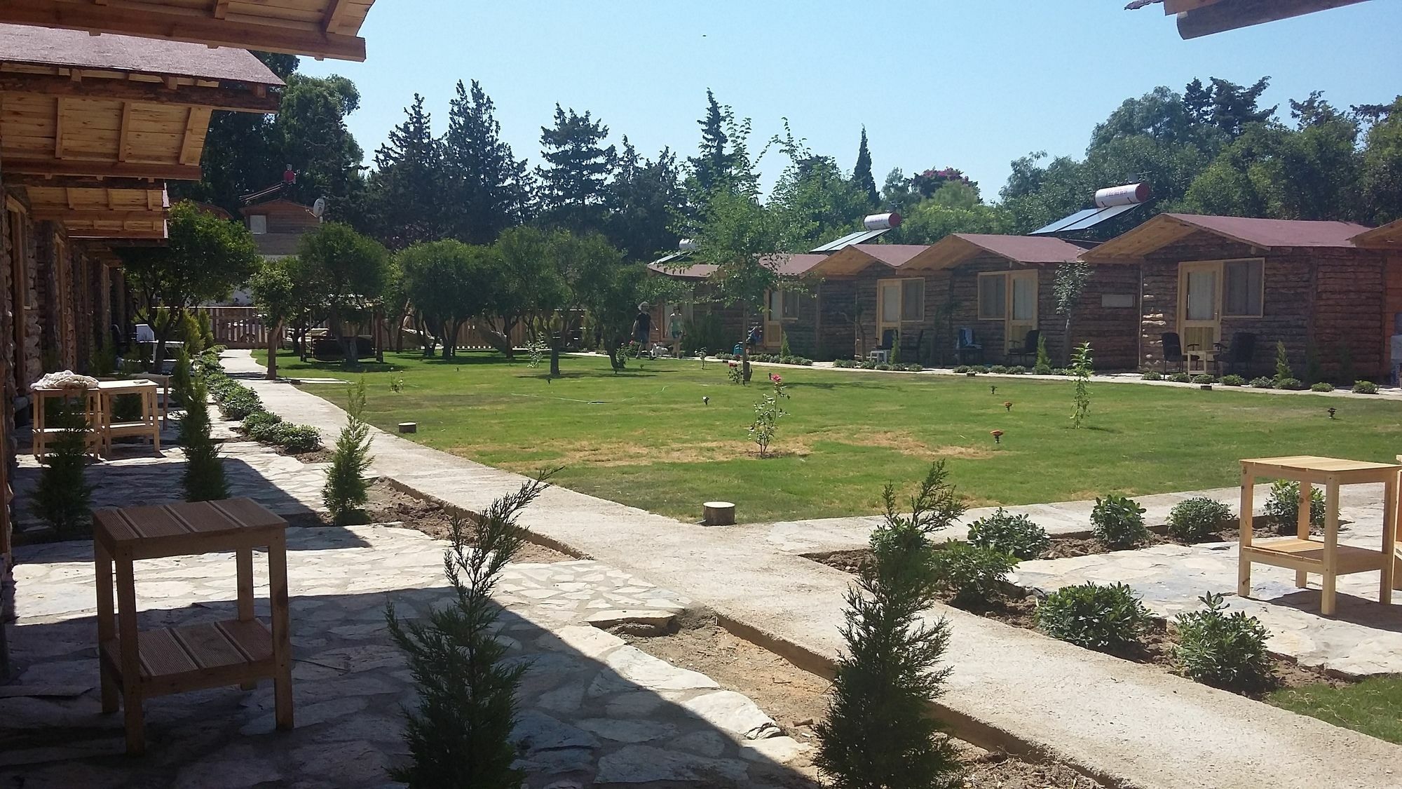 גומושלוק Pitos Bungalows מראה חיצוני תמונה